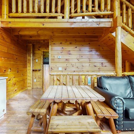 Sugar Bear Cabin Sevierville Exterior foto